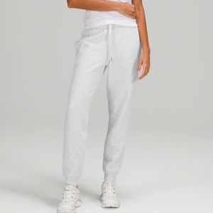 Lululemon scuba high rise jogger